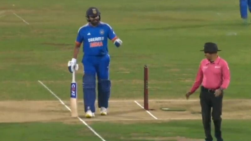 Rohit Challenges Umpire, Talks Ducks on Stump Mic Banter