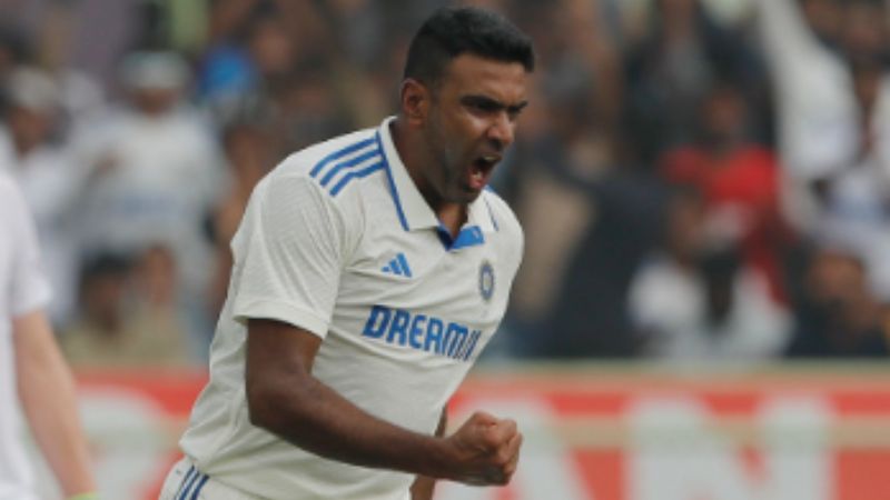 Ashwin Drops Cryptic Hint After Umesh's Close Call on Rahane in Ranji Final